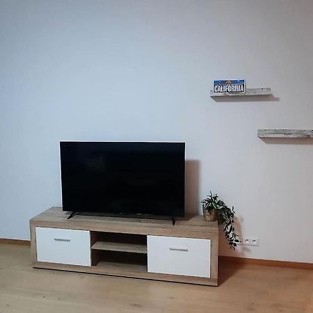 Апартаменты Sky-Park Flat&Parking Братислава Экстерьер фото